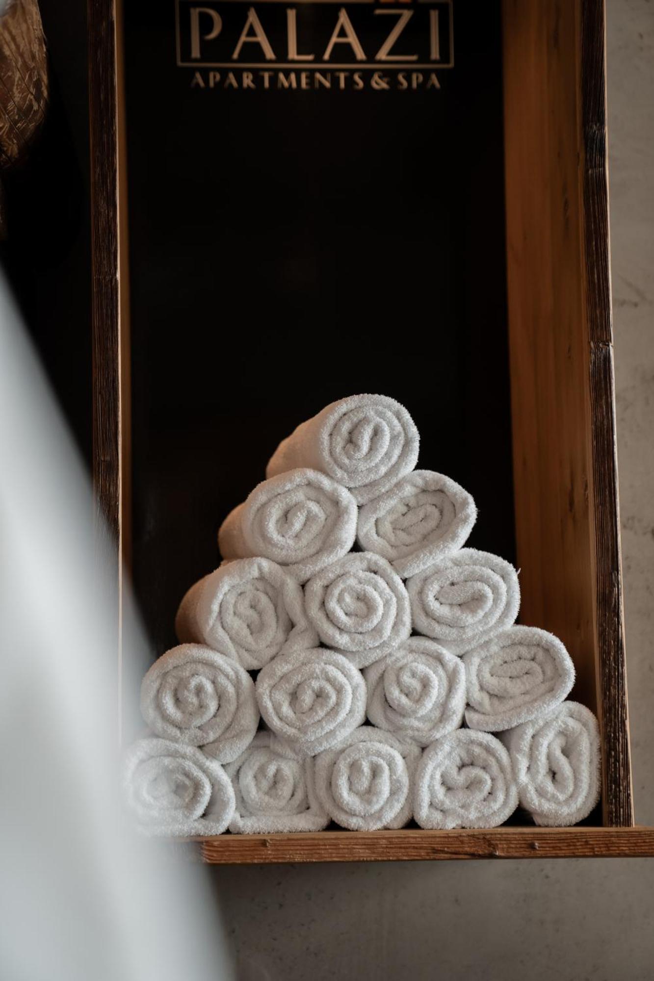 Palazi Apartments & Spa เนาดาส ภายนอก รูปภาพ
